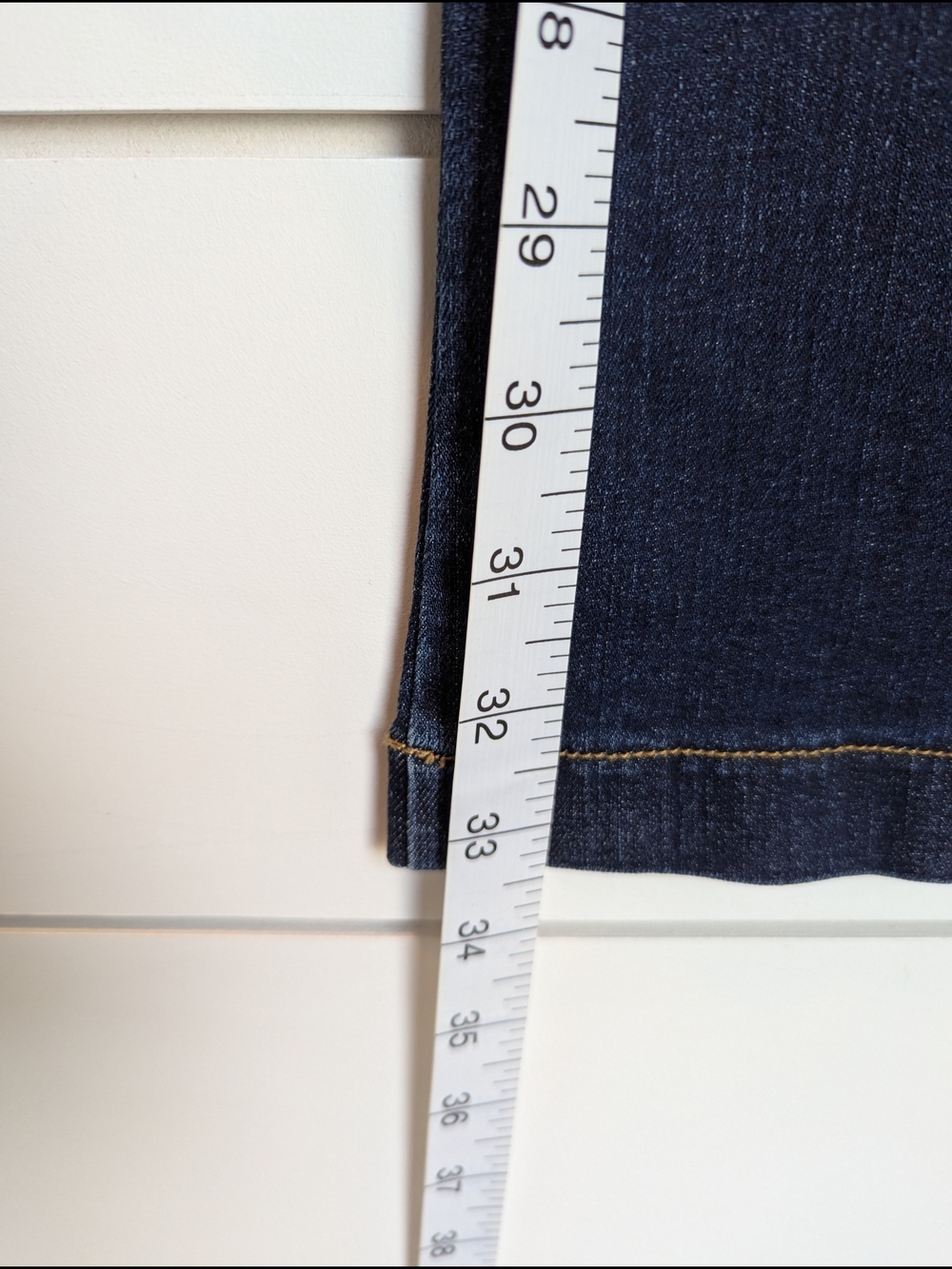 SPANX Shape Flare Jeans New With Tags Size Large Midnight Indigo - Picture 9 of 13